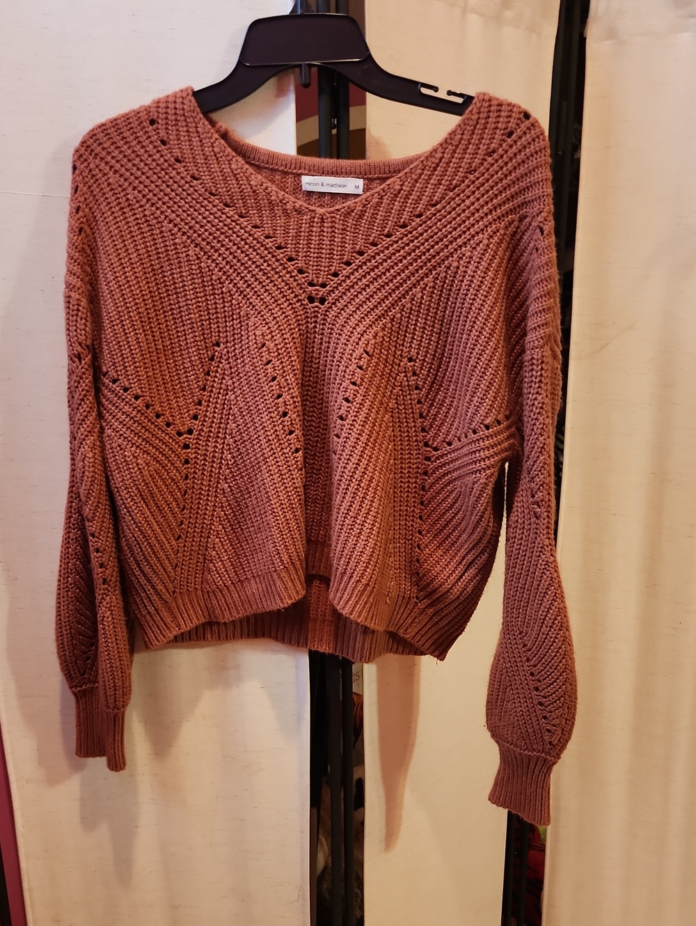 moon & madison Chunky Scoop Neck Sweater in Rust
